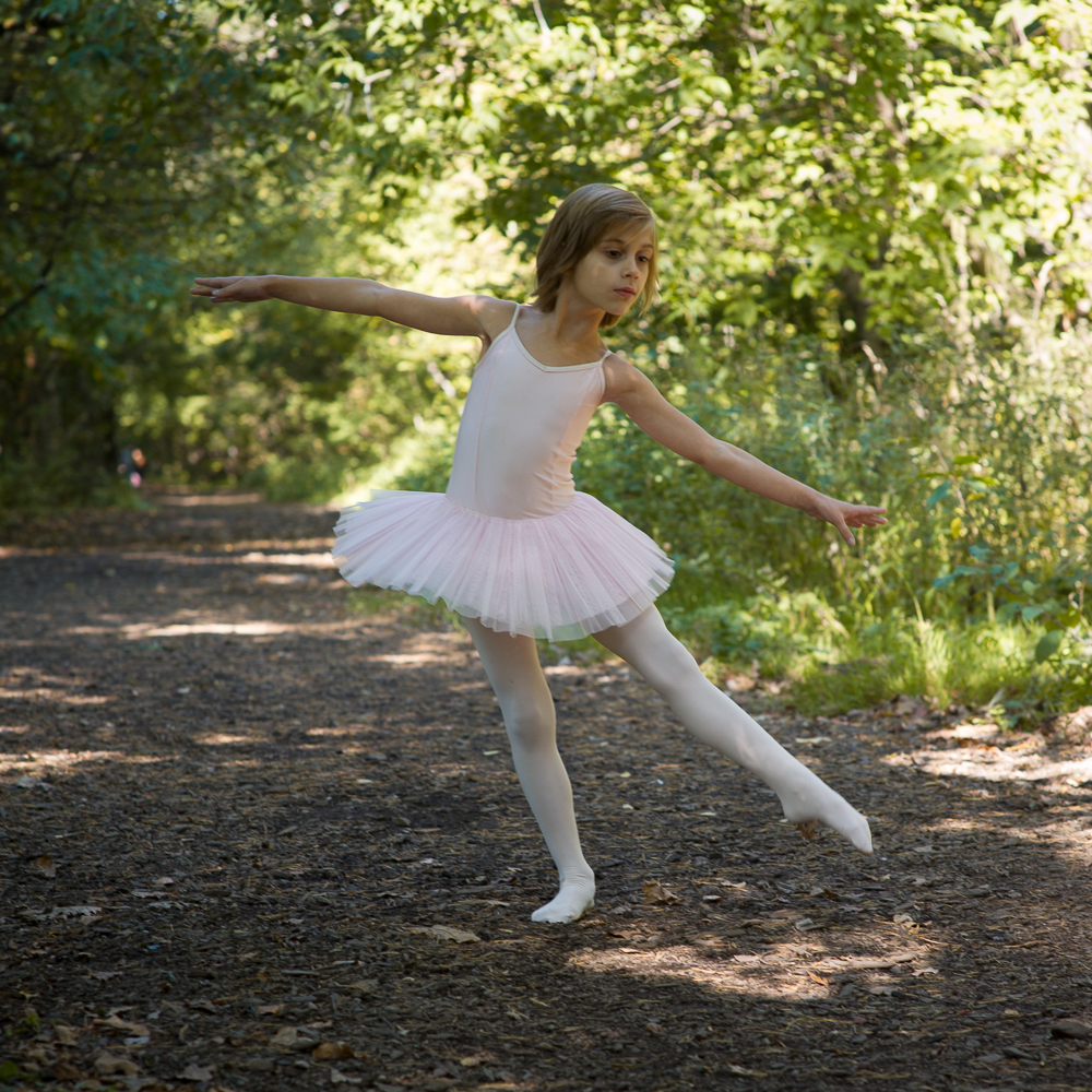 балерина девочка фото в парке семейное фото